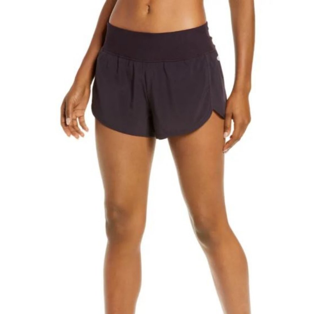 NWOT Zella Black Aero Shorts Size XL